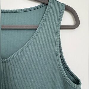 Ribbed Teal Tank Top